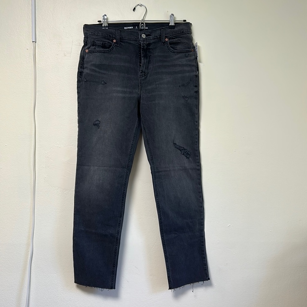 Brand new never worn Old Navy dark wash boyfriend jeans size 6 Tall